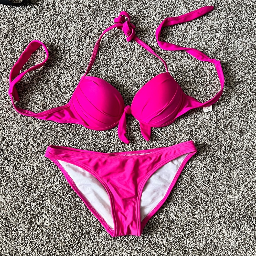 Hot pink underwire bikini